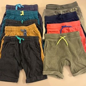 Gap, Cat & Jack Lot of 4T (and slim fit 5T) boys shorts (9 shorts total)
